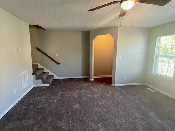 lexington-kentucky-84432293 picture