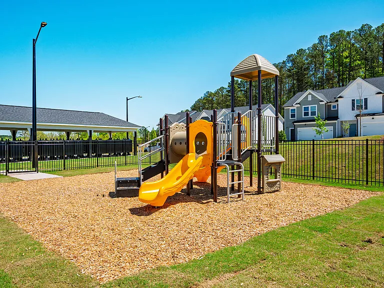 1400 Hollyview Ave — Photo 44