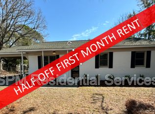 214 Lancaster Rd, Wilmington, NC 28409