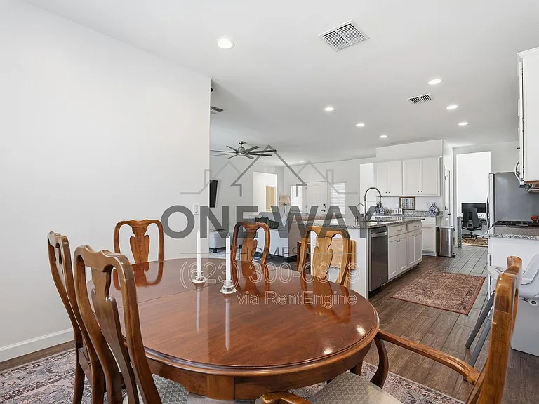 30558 W Clarendon Ave — Photo 16