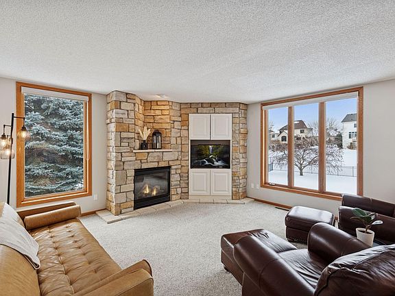 5th image of 13578 Foxberry Rd