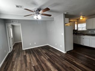 1009 S Kansas Ave APT 201, Newton, KS 67114