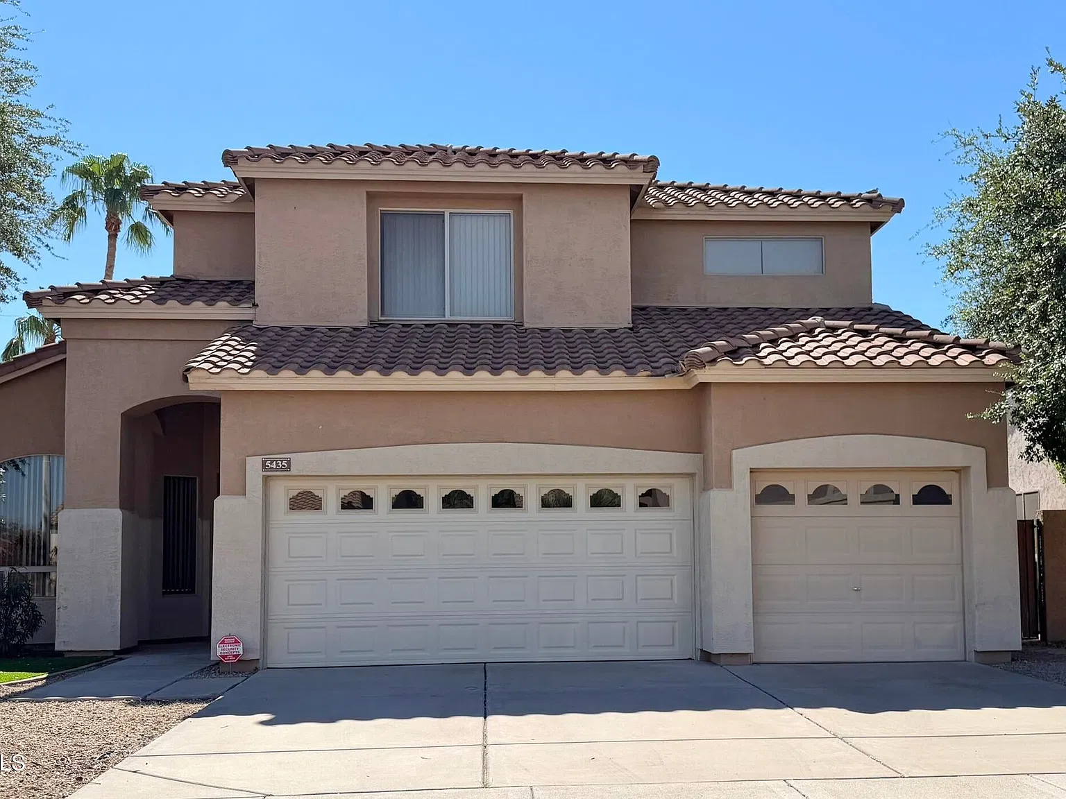 4 bed, 2.5 bath, $3,150 — Photo 2