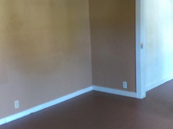 5th image of 1621 E Dartmouth Ave