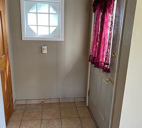 5th image of 1226 Superior St