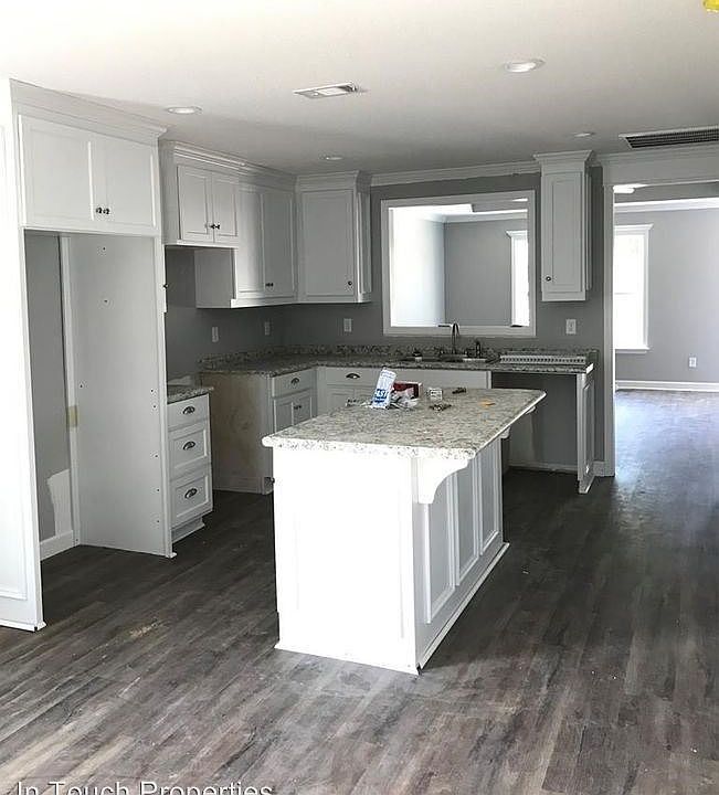 1st image of 4105 Barrington Dr