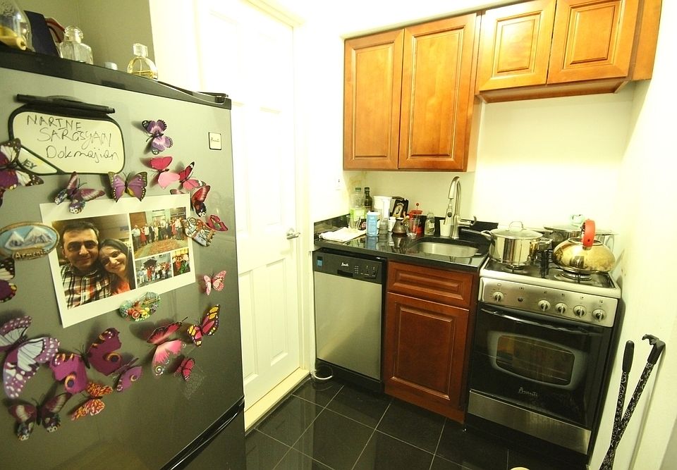 2nd image of 211 E 31st St #1A1
