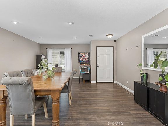 5th image of 774 Pinnacle St