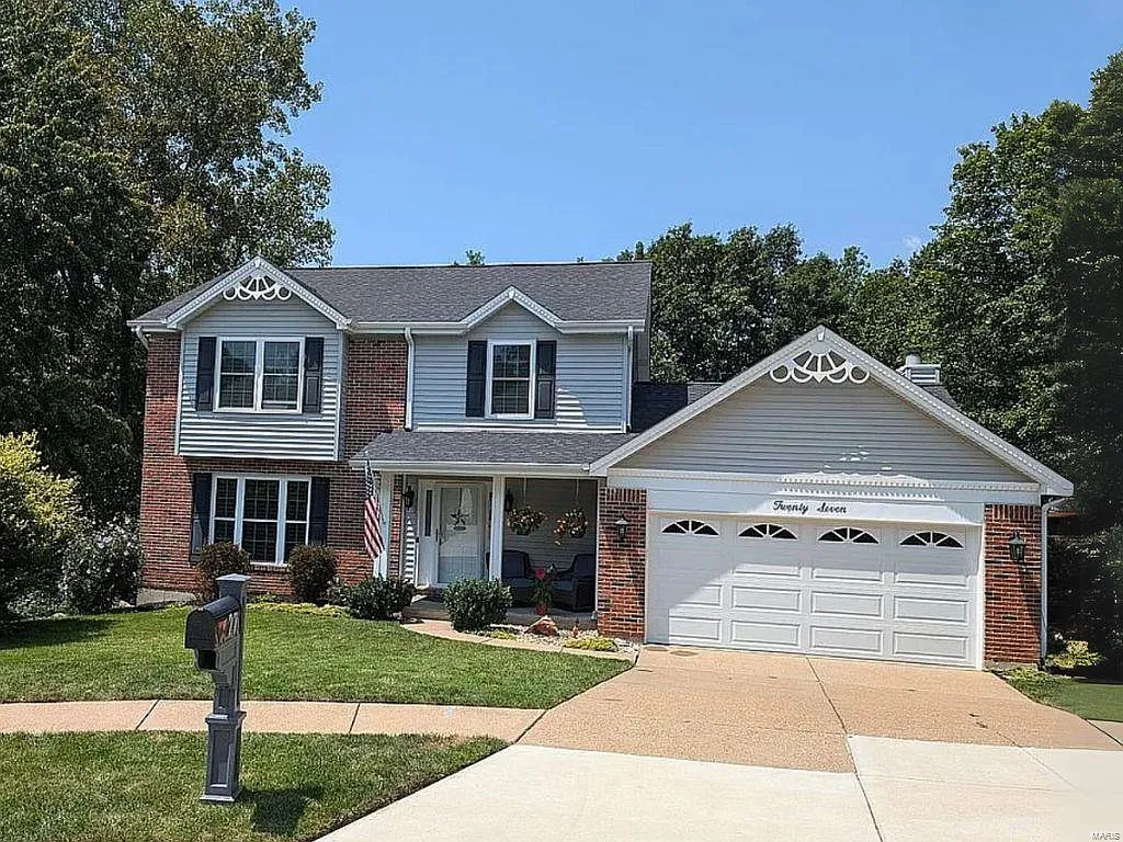 27 Harbor Springs Ct photo 1