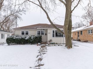 234 Dalton Ave, Mundelein, IL