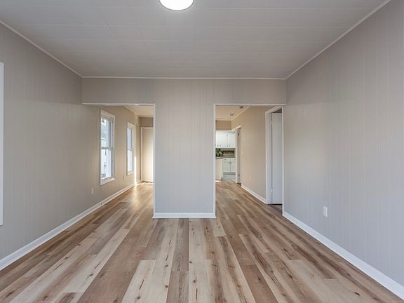 2nd image of 64 Katherine St #2