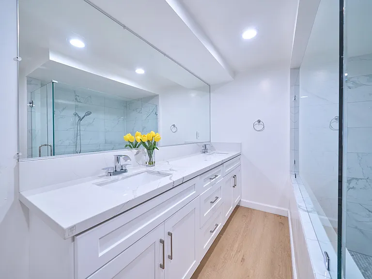 Unit 32 - 3 Bedroom, 2 Bathroom, 1800 sqft