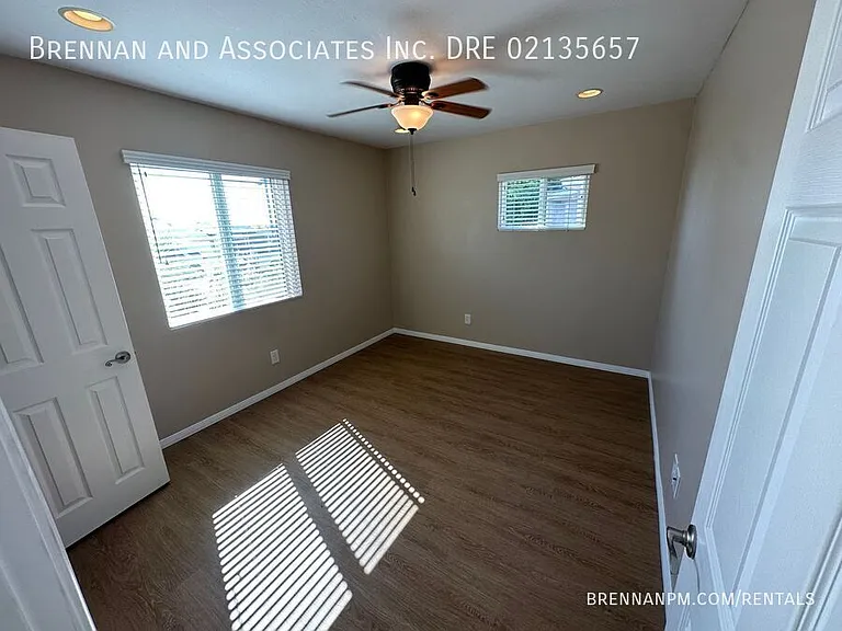 445 Rachael Ave — Photo 8