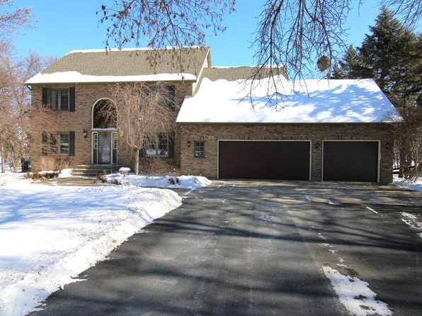 3185 8th St NE, Willmar, MN 56201