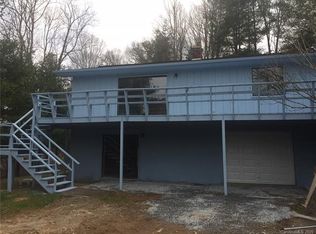 130 Thrift Ln, Hendersonville, NC 28792