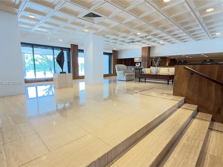 2333 Brickell Ave #614 — Photo 34
