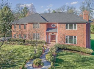 7798 Karen Forest Dr, Mclean, VA 22102