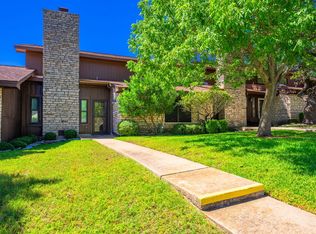 2007 W Lane Dr, Kerrville, TX 78028