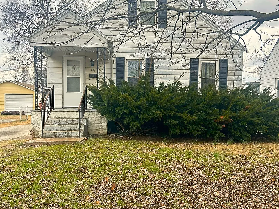 505 Chaudet Ave