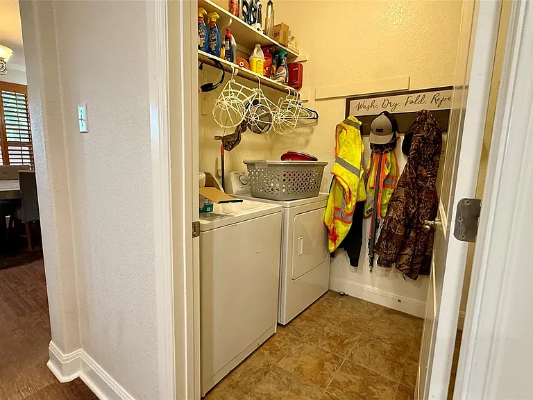 430 Old Fitzhugh Rd #8 — Photo 12
