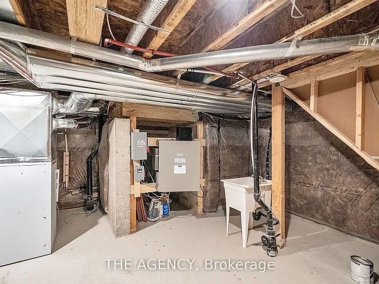 567 Port Darlington Rd — Photo 39
