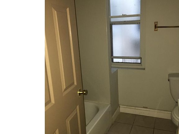 5th image of 3227 Haverford Ave