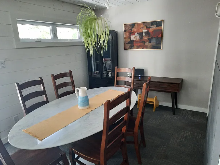 62 Eugenia St — Photo 10
