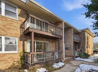 38 Deanna Dr #99, Hillsborough Twp., NJ 08844