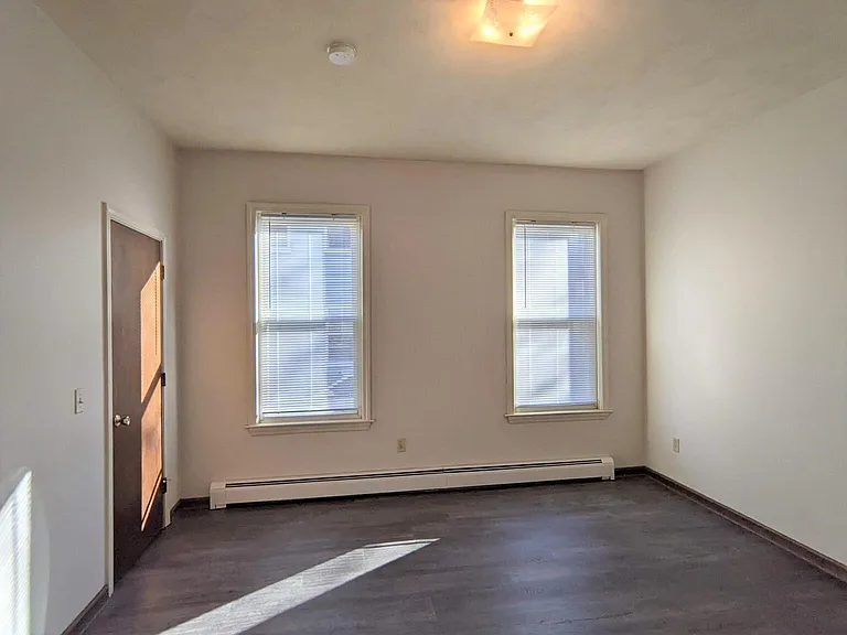 7 Hampden St #1A — Photo 4