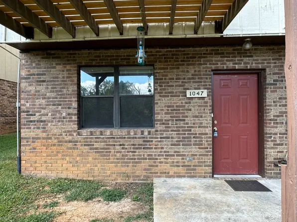1047 Kendrick Crescent Rd, Kingsport, TN 37663