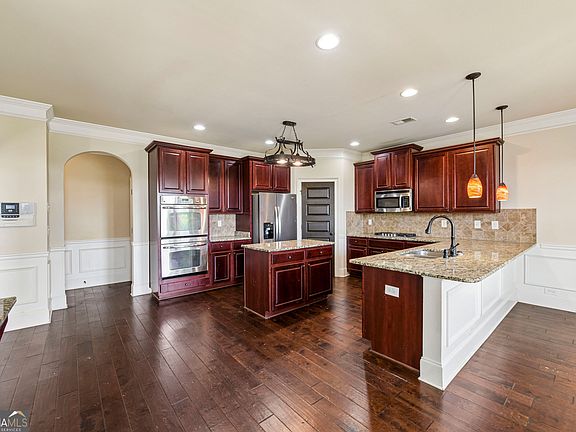 2nd image of 2432 Sunflower Dr