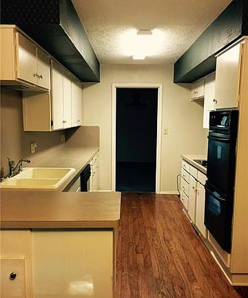 4th image of 2903 Tanglewood Dr