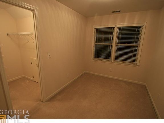 5th image of 1025 Hillside Pine Dr