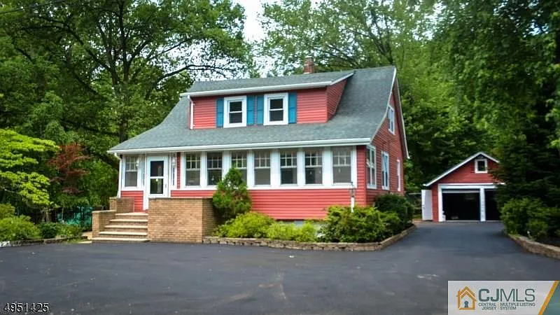 416 Pearl Pl photo 1