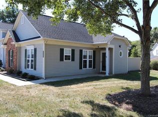 8728 Treyburn Dr, Charlotte, NC 28216