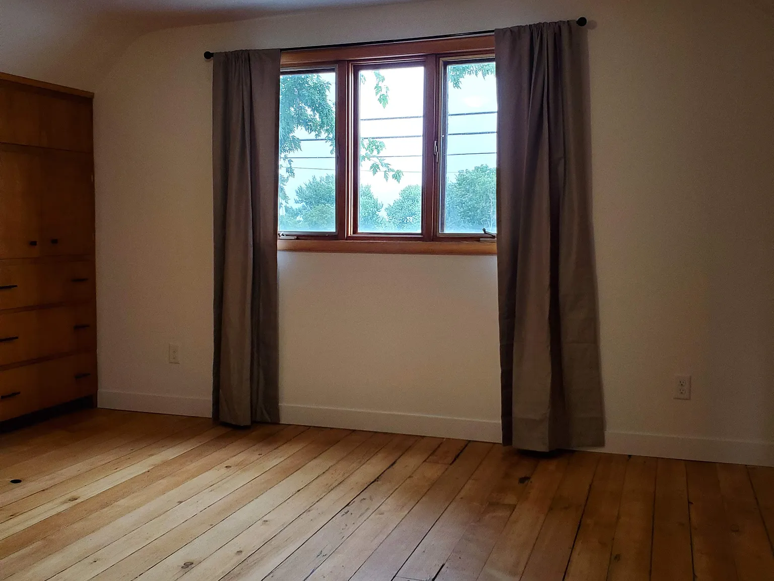 3 bed, 1460 sqft, $1,650 — Photo 4