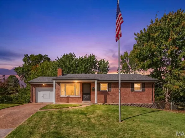 6347 Ashwell Dr, Saint Louis, MO 63123
