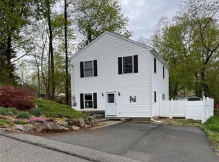 7 Sequonia Trl, East Hampton, CT 06424