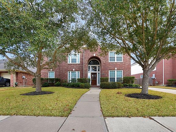 2nd image of 3718 Worthington Lake Dr