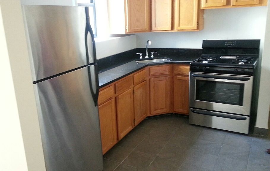 1st image of 243 13th St APT 21