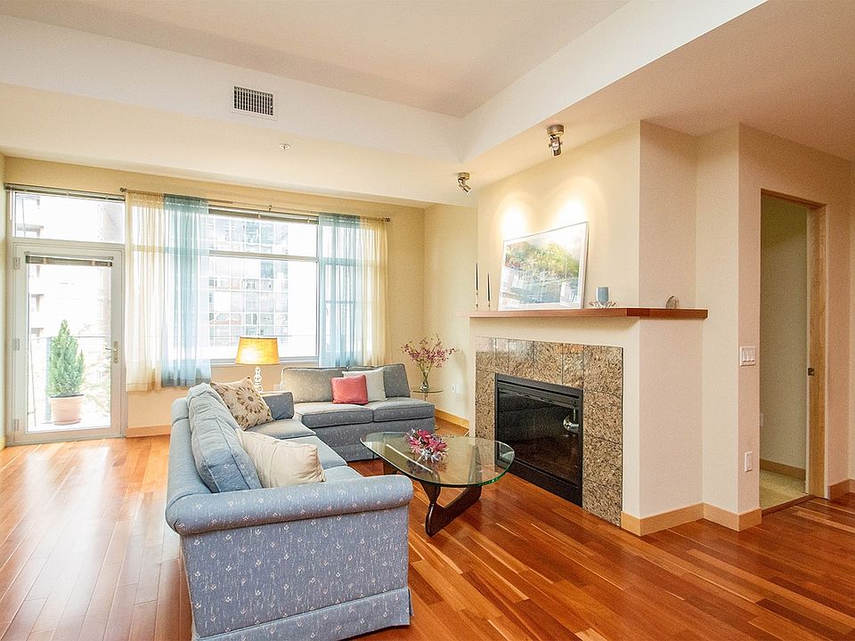 1st image of 309 W Washington Ave Unit 301