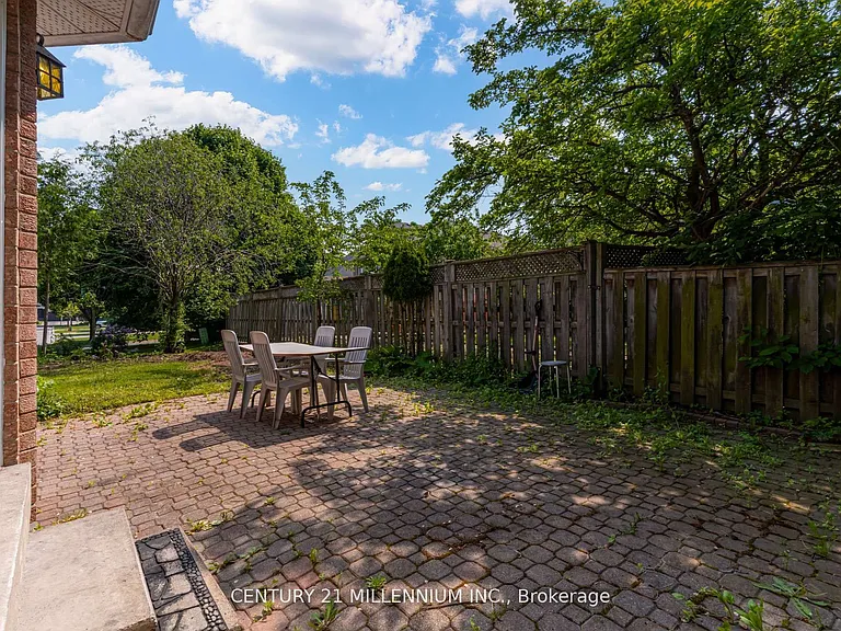 1572 Cartier Ct — Photo 29