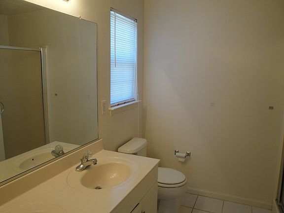 4th image of 2236 Lesner Cres APT 203