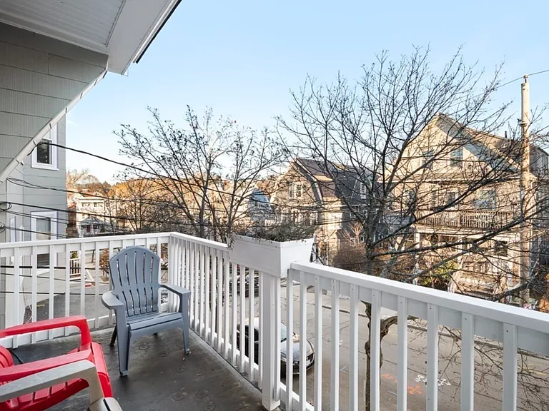 17 Dow St #2 — Photo 10