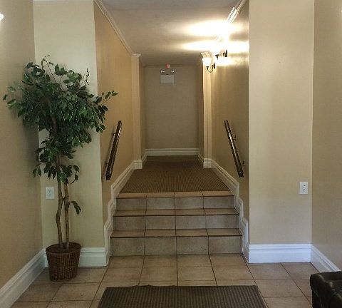 2nd image of 20 Hill Park Ave APT 2A