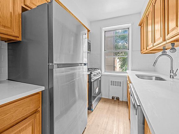 2nd image of 3720 Independence Ave APT 3G