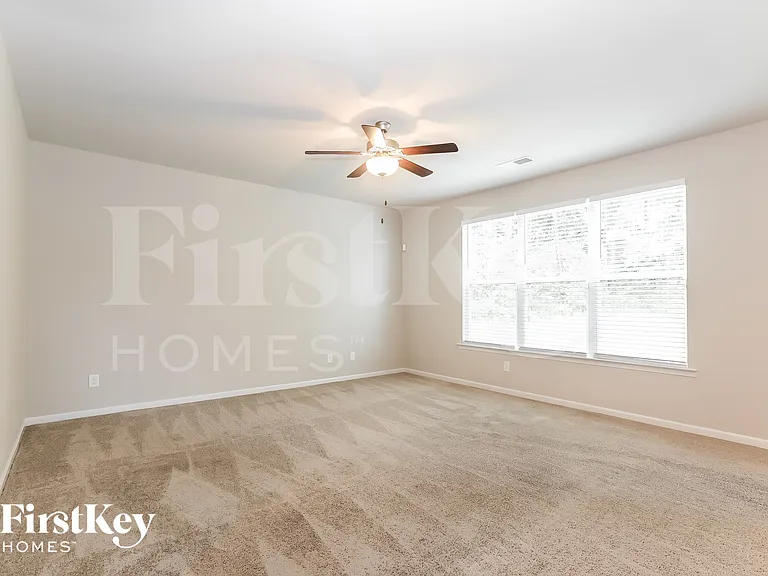 220 Wellbrook Dr — Photo 2
