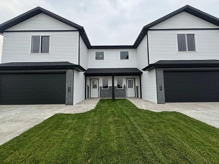 6753 Meadow View Dr S — Photo 2