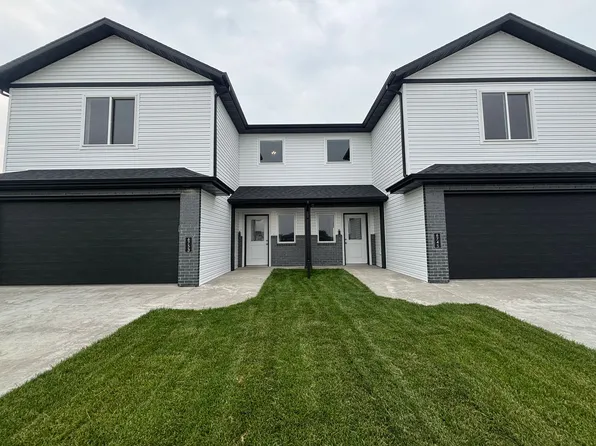 6745 Meadow View Dr S, Fargo, ND 58104