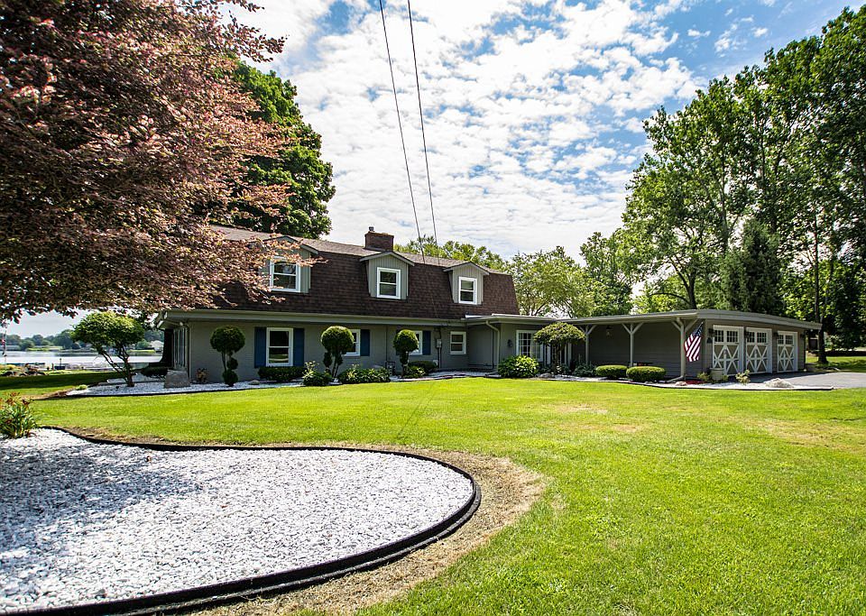 1st image of 54378 Meadow Bank Ln